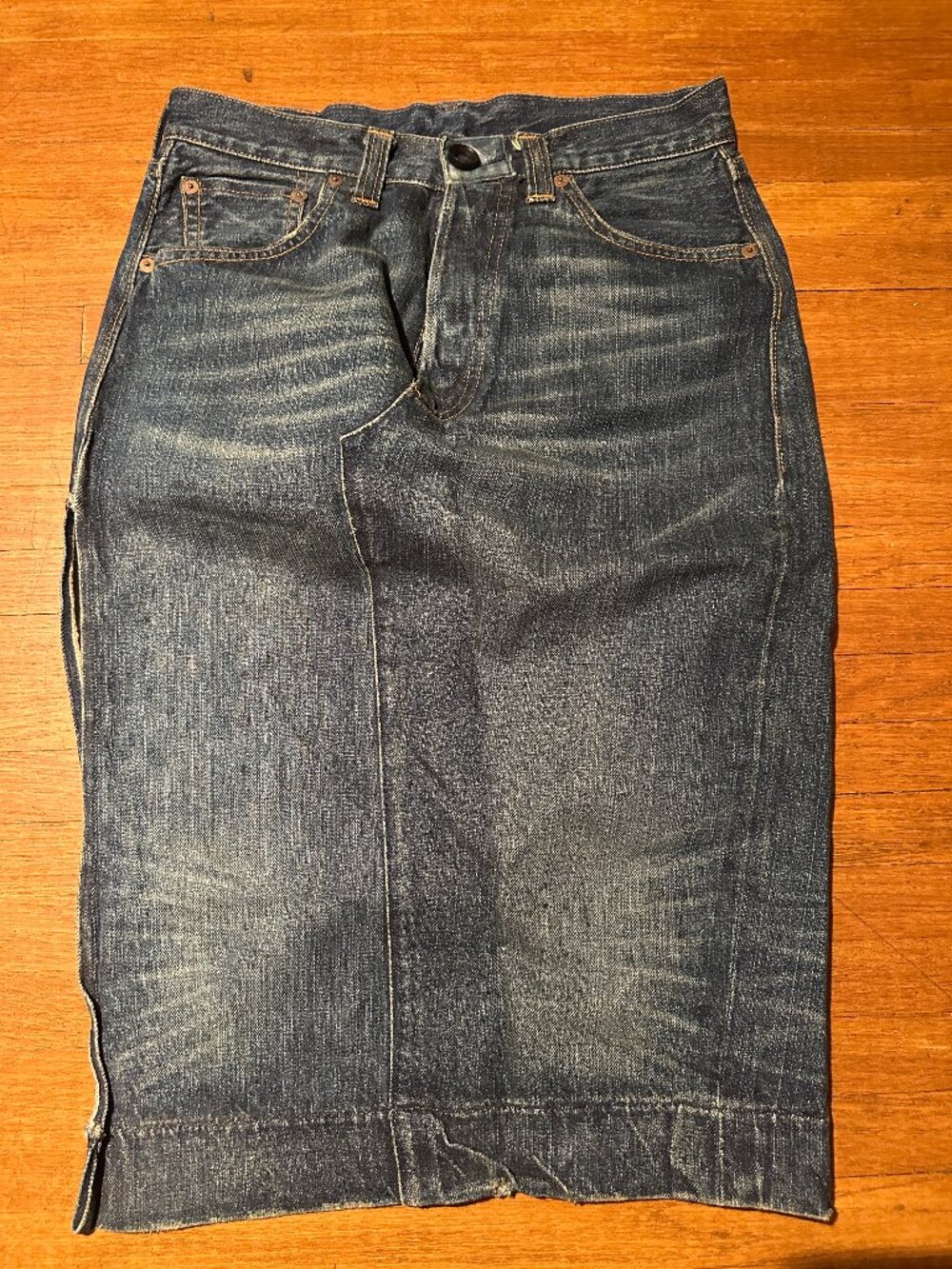 Levi's Big E Pencil Skirt